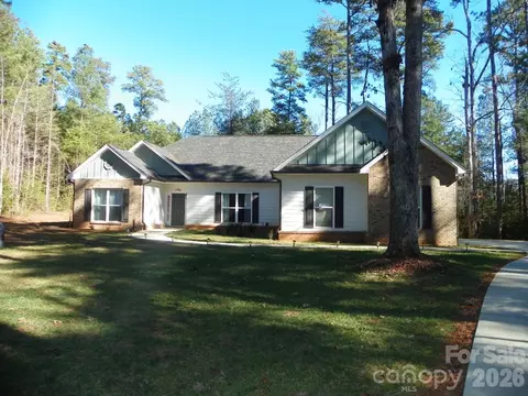 128 Summer Lake Dr, New London, NC 28127