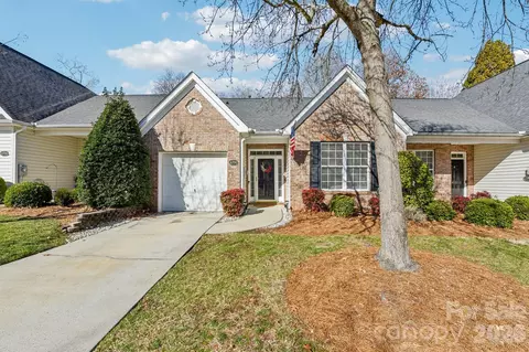 4700 Willow Glen Rd, Harrisburg, NC 28075