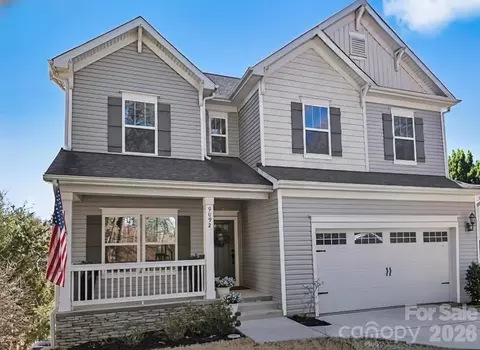 9092 Pitcairn Dr, Fort Mill, SC 29708