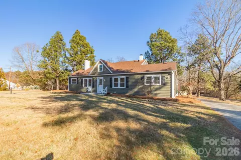 156 Payne Rd, Thomasville, NC 27360