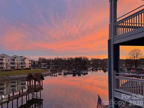 View/Area - 1113 Torrence Cir, Davidson, NC 28036 photo 3 of 3