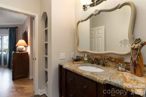 Bath - 1113 Torrence Cir, Davidson, NC 28036 photo 3 of 6
