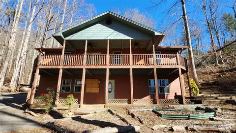 115 Old Camptown Dr, Hayesville, NC 28904