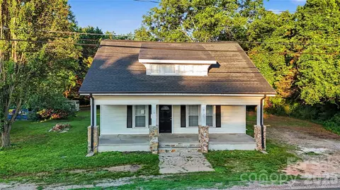 9238 Nc Hwy 90 E Hwy E, Stony Point, NC 28678