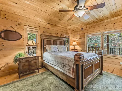Bedroom - 167 Mountain Vista Dr, Saluda, NC 28773 photo 1 of 5