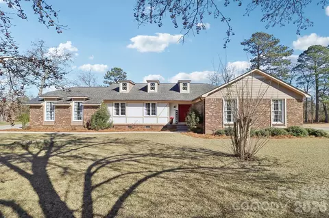 454 Woodberry Dr, Orangeburg, SC 29115