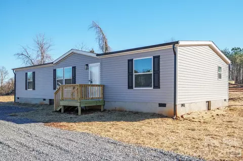 3613 Jamestown Rd, Morganton, NC 28655