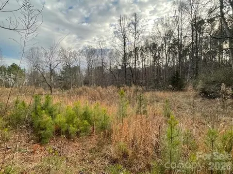 593 Brooks Rd, Bostic, NC 28018 photo 4