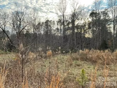 593 Brooks Rd, Bostic, NC 28018 photo 5