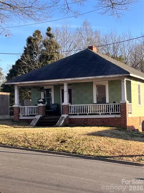 219 Troy Alexander Dr, Albemarle, NC 28001
