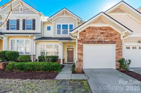 555 Pine Links Dr, Tega Cay, SC 29708