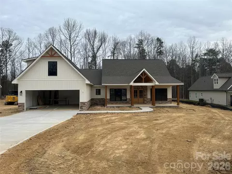 1121 Heather Oak Ln, Oakboro, NC 28129