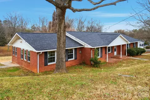 25 American Ne Ave NE, Concord, NC 28025