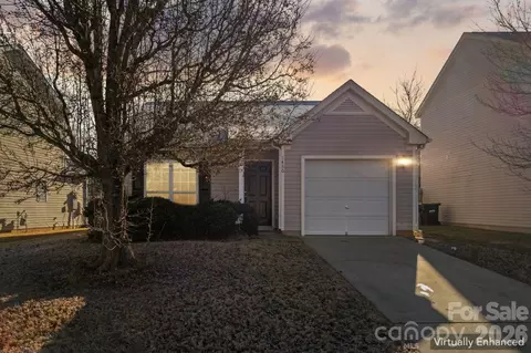 1430 Braveheart Ln, Charlotte, NC 28216