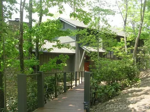 143 Eastminster Ter, Black Mountain, NC 28711