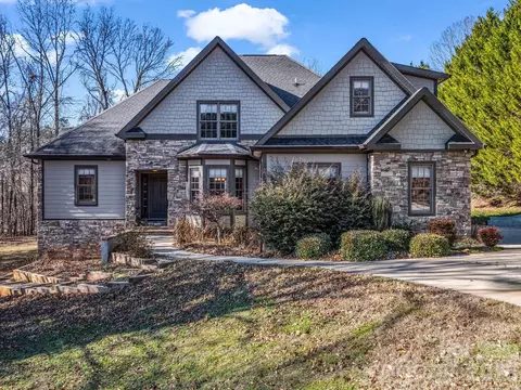 Exterior - 60 Bridge Ln, Tryon, NC 28782 photo 2 of 7
