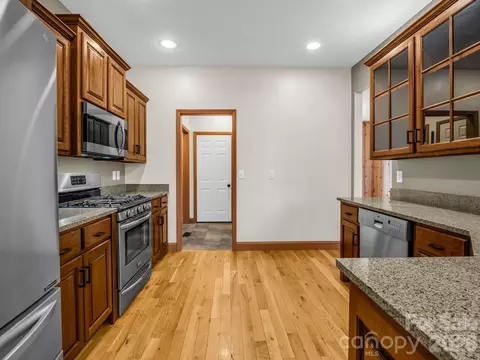 Kitchen - 60 Bridge Ln, Tryon, NC 28782 photo 1 of 3