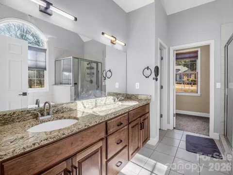 Bath - 60 Bridge Ln, Tryon, NC 28782 photo 1 of 5