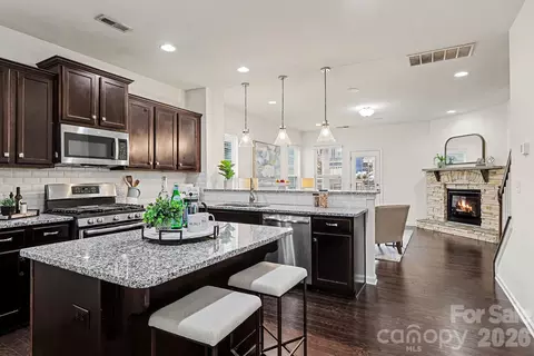 6056 Cloverdale Dr, Tega Cay, SC 29708 photo 6