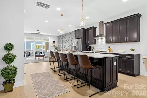 731 Beaty St, Davidson, NC 28036