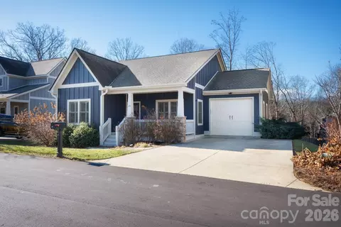 39 Ball Gap Rd, Arden, NC 28704