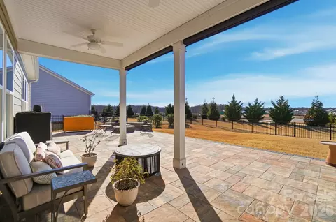 Exterior - 1014 Milestone Ct, Monroe, NC 28110 photo 4 of 6