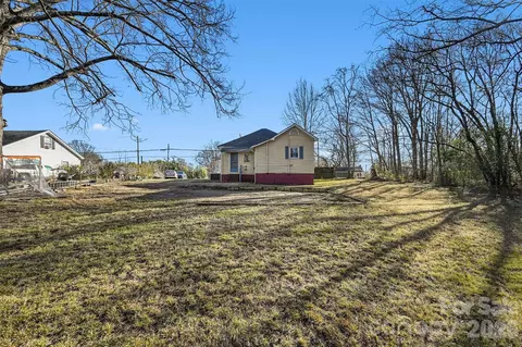 802 Bethpage Rd, Kannapolis, NC 28081 photo 2