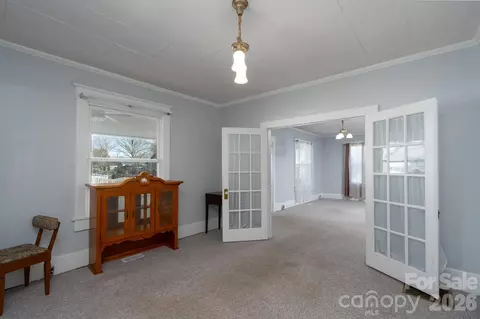 Living - 200 Martin Luther King Jr Ave, Kannapolis, NC 28083 photo 6 of 8