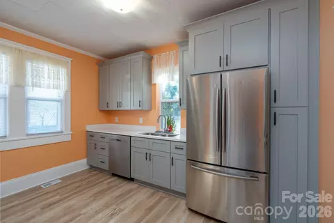 Kitchen - 200 Martin Luther King Jr Ave, Kannapolis, NC 28083 photo 2 of 3