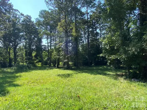 2 Wood Ave, Salisbury, NC 28144