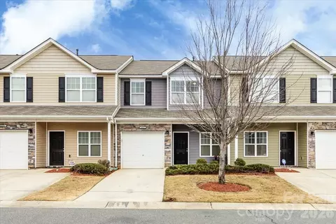 2512 Madeline Meadow Dr, Charlotte, NC 28217