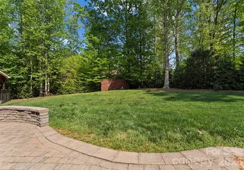 Exterior - 860 Arrow Point Ln, Davidson, NC 28036 photo 11 of 12