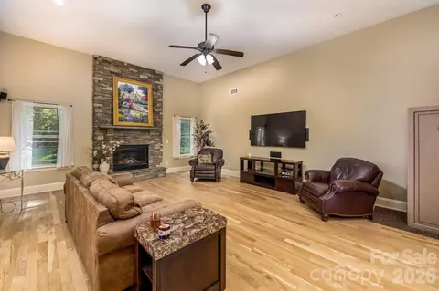 Living - 860 Arrow Point Ln, Davidson, NC 28036 photo 3 of 3