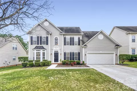 4123 Meadowview Hills Dr, Charlotte, NC 28269