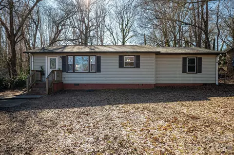 389 Carson Dr, Gastonia, NC 28052