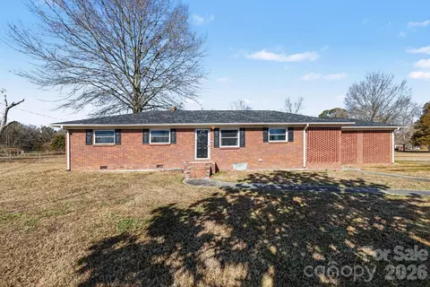 110 Abell St, Chester, SC 29706