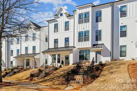 624 District Ct, Fort Mill, SC 29708