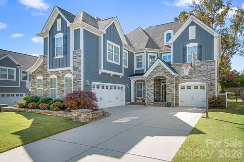 12602 Old Westbury Dr, Cornelius, NC 28031