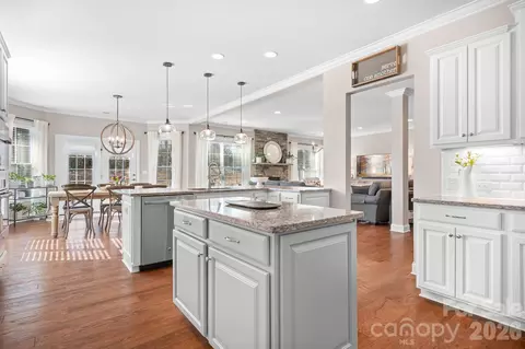 12602 Old Westbury Dr, Cornelius, NC 28031 photo 15
