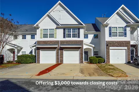 2126 Shady Pond Dr, Clover, SC 29710