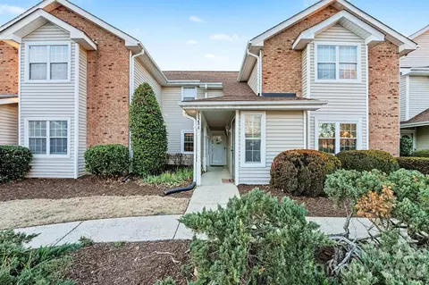 7828 Davinci Ln, Charlotte, NC 28226