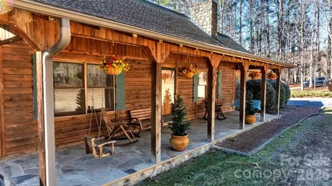 445 Warner Rd, Troy, NC 27371