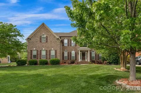 1116 Crooked River Dr, Waxhaw, NC 28173