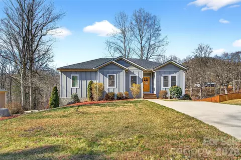 133135 Ridge Rd, Candler, NC 28715