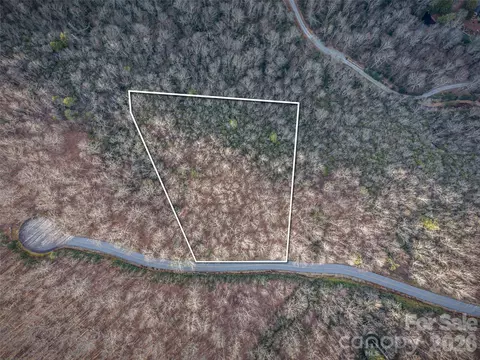 000 Meadow Ridge 15 Dr #15, Lake Toxaway, NC 28747