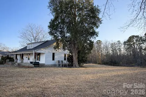 Exterior - 129 11th St, Spencer, NC 28159 photo 2 of 4