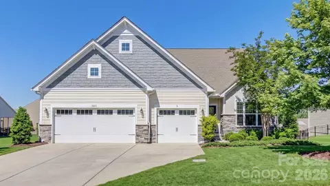 16541 Cozy Cove Rd, Charlotte, NC 28278