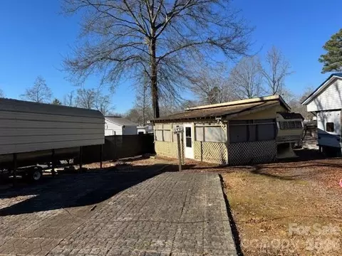 142 Lake Tillery Trl, Mount Gilead, NC 27306
