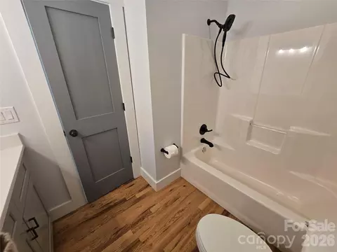 Bath - 6802 Lowesville Ln, Stanley, NC 28164 photo 2 of 3