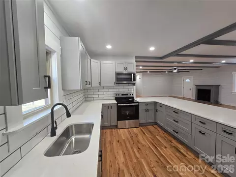 Kitchen - 6802 Lowesville Ln, Stanley, NC 28164 photo 4 of 4